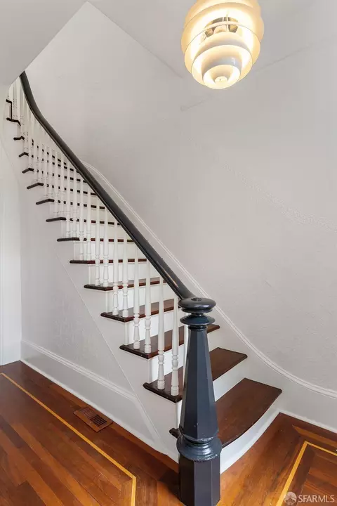 Entry Way - 907 Treat Ave, San Francisco, CA 94110 photo 3 of 5
