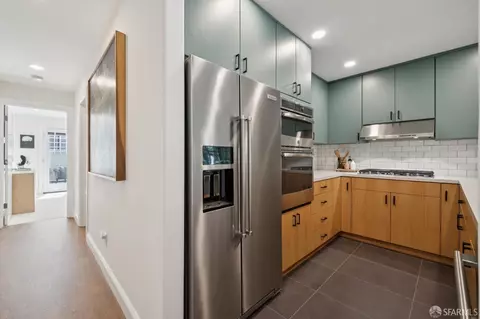 Entry Way - 511 Linden St #A, San Francisco, CA 94102 photo 1 of 4