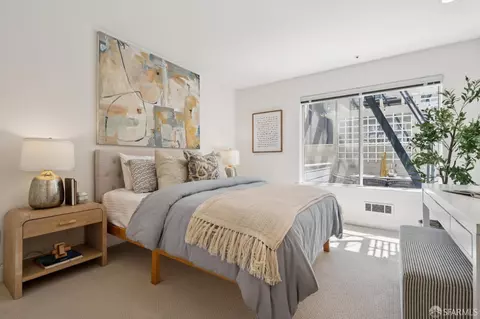 Bedroom - 511 Linden St #A, San Francisco, CA 94102 photo 6 of 11