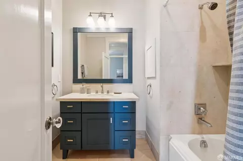 Bath - 263 Upper Ter, San Francisco, CA 94117 photo 4 of 4