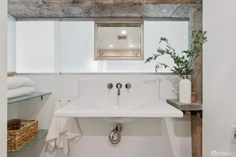 Bath - 1 Rausch St #D, San Francisco, CA 94103 photo 2 of 4