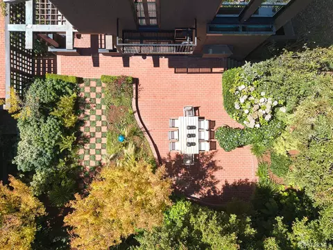 Exterior - 2 6th Ave, San Francisco, CA 94118 photo 11 of 12
