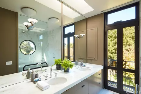 Bath - 2 6th Ave, San Francisco, CA 94118 photo 2 of 4