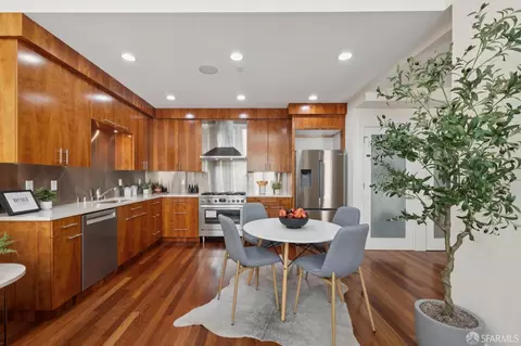 Kitchen - 373 6th Ave, San Francisco, CA 94118 photo 1 of 5