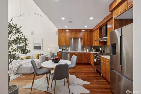 Kitchen - 373 6th Ave, San Francisco, CA 94118 photo 2 of 5