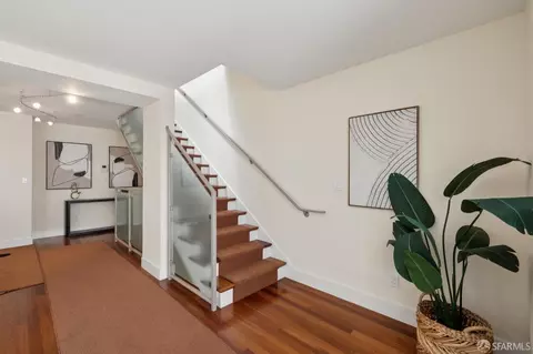 Entry Way - 373 6th Ave, San Francisco, CA 94118 photo 4 of 5