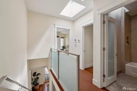 Entry Way - 373 6th Ave, San Francisco, CA 94118 photo 5 of 5