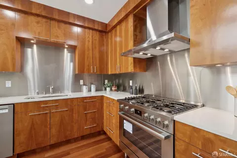 Kitchen - 373 6th Ave, San Francisco, CA 94118 photo 5 of 5
