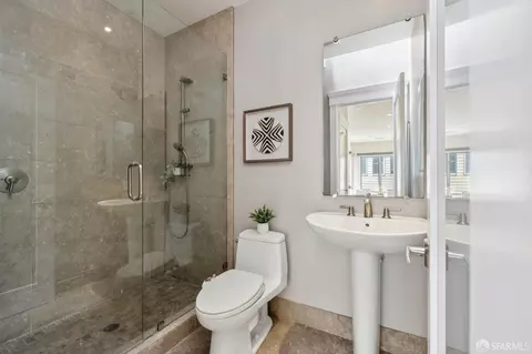 Bath - 373 6th Ave, San Francisco, CA 94118 photo 3 of 5