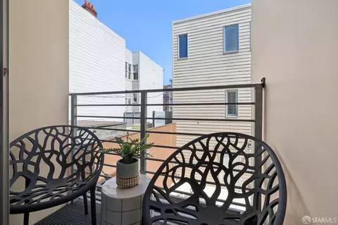 Exterior - 373 6th Ave, San Francisco, CA 94118 photo 4 of 4