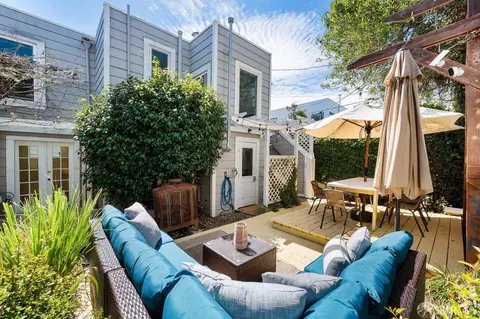 Exterior - 701 Crescent Ave, San Francisco, CA 94110 photo 4 of 7