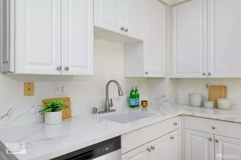 Kitchen - 166 Campbell Dr, Mountain View, CA 94043 photo 2 of 3