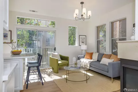 Living - 166 Campbell Dr, Mountain View, CA 94043 photo 3 of 3