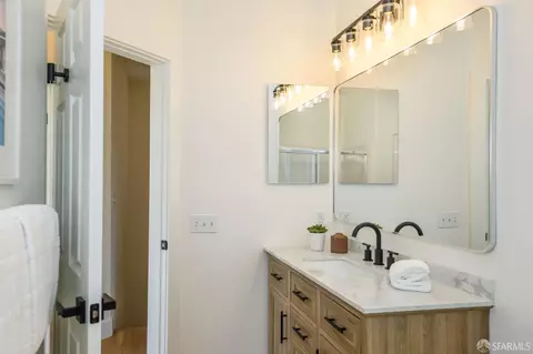 Bath - 166 Campbell Dr, Mountain View, CA 94043 photo 3 of 4