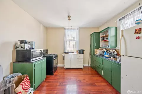 Kitchen - 2165 Central Ave, Alameda, CA 94501 photo 1 of 3