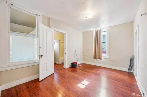 Bedroom - 2165 Central Ave, Alameda, CA 94501 photo 1 of 5