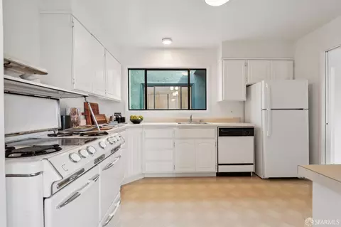 Kitchen - 2075 35th Ave, San Francisco, CA 94116 photo 1 of 3