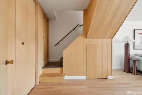 Entry Way - 2075 35th Ave, San Francisco, CA 94116 photo 1 of 2