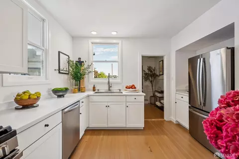 Kitchen - 36 6th Ave, San Francisco, CA 94118 photo 2 of 2