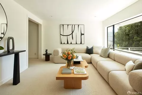 Living - 481 Diamond St, San Francisco, CA 94114 photo 6 of 6