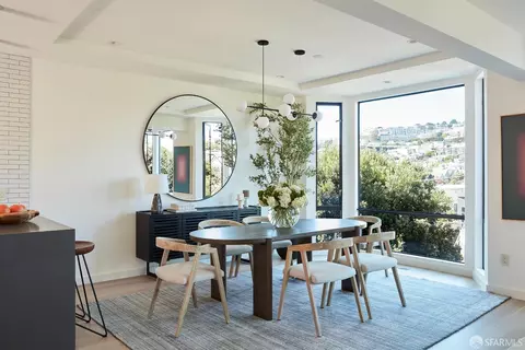 Dining - 481 Diamond St, San Francisco, CA 94114 photo 3 of 3