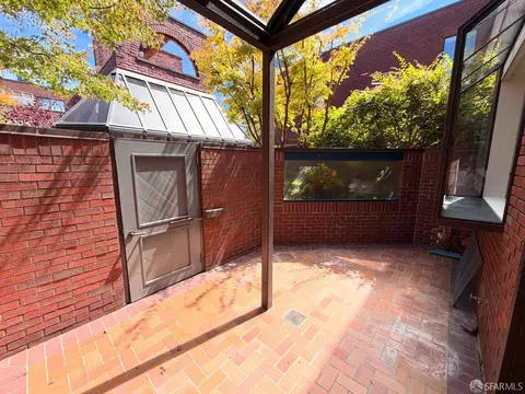 Exterior - 640 Davis St #5, San Francisco, CA 94111 photo 2 of 4