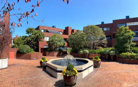 Exterior - 640 Davis St #5, San Francisco, CA 94111 photo 3 of 4