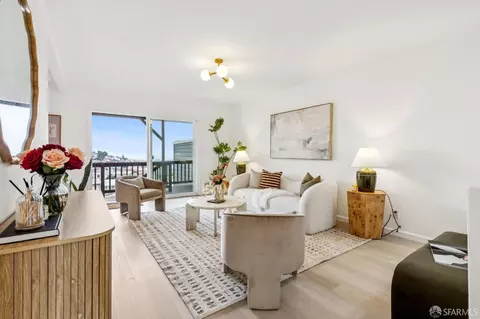 Living - 15 Harold Ave, San Francisco, CA 94112 photo 2 of 5