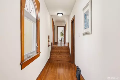 Entry Way - 524 39th Ave, San Francisco, CA 94121 photo 1 of 2