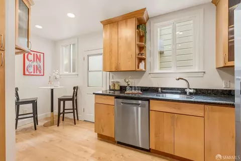 Kitchen - 524 39th Ave, San Francisco, CA 94121 photo 2 of 4