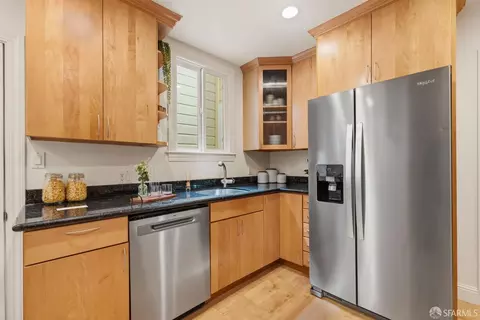 Kitchen - 524 39th Ave, San Francisco, CA 94121 photo 3 of 4