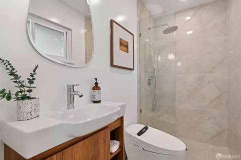 Bath - 1287 Lerida Way, Pacifica, CA 94044 photo 3 of 6