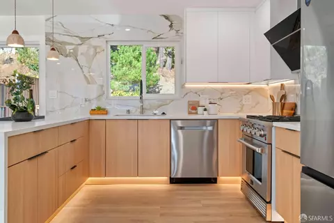 Kitchen - 1287 Lerida Way, Pacifica, CA 94044 photo 2 of 8