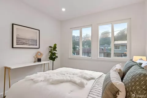 Bedroom - 1287 Lerida Way, Pacifica, CA 94044 photo 6 of 6