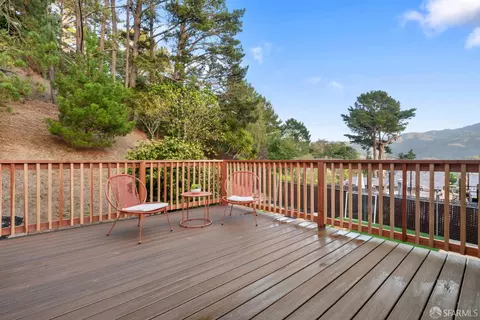 Exterior - 1287 Lerida Way, Pacifica, CA 94044 photo 9 of 10