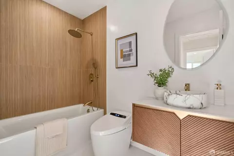 Bath - 1287 Lerida Way, Pacifica, CA 94044 photo 1 of 6