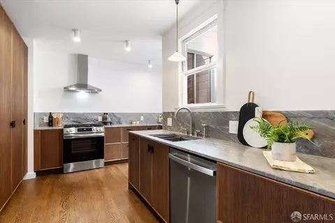 Kitchen - 935 Rivera St, San Francisco, CA 94116 photo 2 of 4