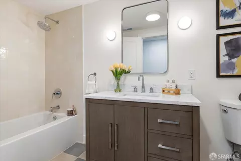 Bath - 935 Rivera St, San Francisco, CA 94116 photo 2 of 2