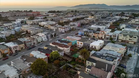 View/Area - 935 Rivera St, San Francisco, CA 94116 photo 10 of 12