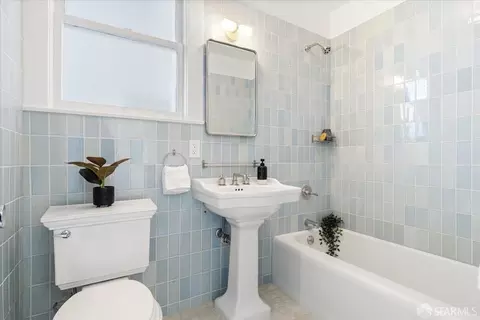 Bath - 935 Rivera St, San Francisco, CA 94116 photo 1 of 2