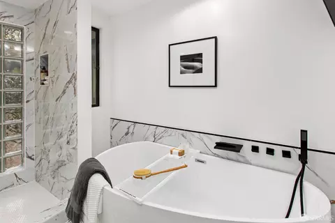 Bath - 421 27th St, San Francisco, CA 94131 photo 6 of 9