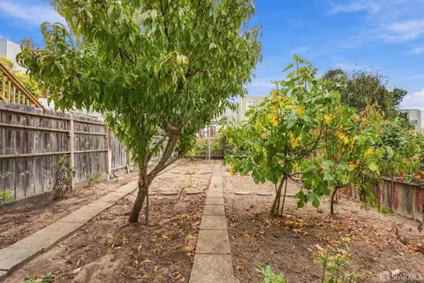 Exterior - 522 35th Ave, San Francisco, CA 94121 photo 2 of 7