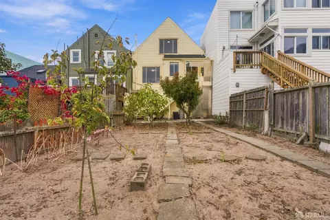 Exterior - 522 35th Ave, San Francisco, CA 94121 photo 3 of 7