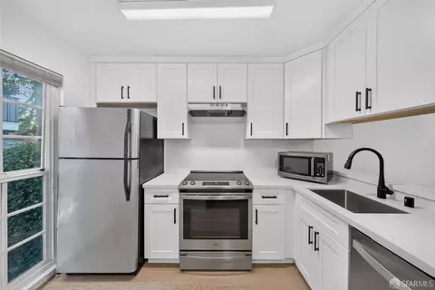 Kitchen - 7319 Starward Dr #44, Dublin, CA 94568 photo 5 of 6