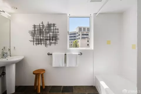 Bath - 88 Guy Pl #301, San Francisco, CA 94105 photo 5 of 6