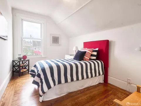 Bedroom - 559 Edinburgh St, San Francisco, CA 94112 photo 4 of 4