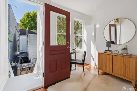 Entry Way - 3816 19th St, San Francisco, CA 94114 photo 7 of 11