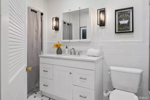 Bath - 3816 19th St, San Francisco, CA 94114 photo 5 of 5