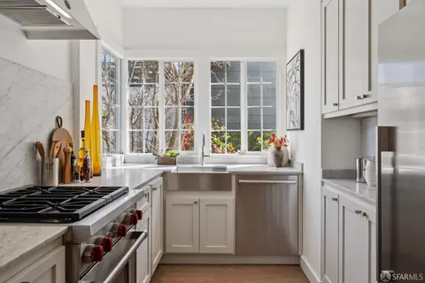 Kitchen - 3816 19th St, San Francisco, CA 94114 photo 3 of 14
