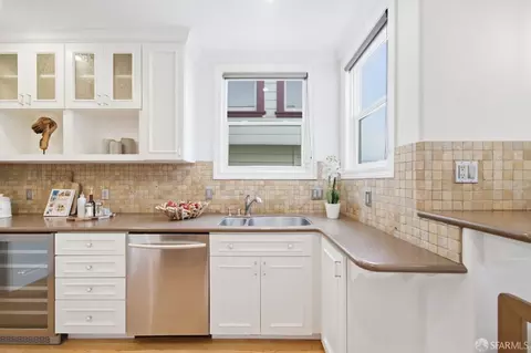 Kitchen - 2439 28th Ave, San Francisco, CA 94116 photo 6 of 6